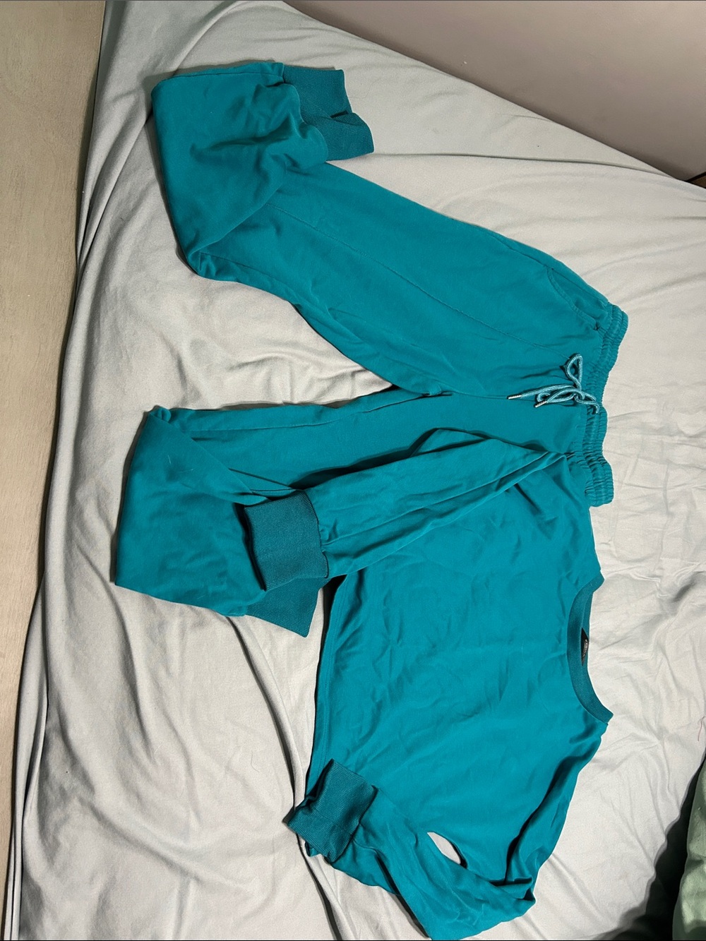 Women's Teal Jogger Set - Cozy Track Pants & Long-Sleeve Top